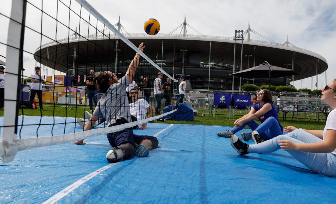 Sitting volleyball takes spotlight in Olympic Day celebrations in Paris > World ParaVolleyWorld ParaVolley