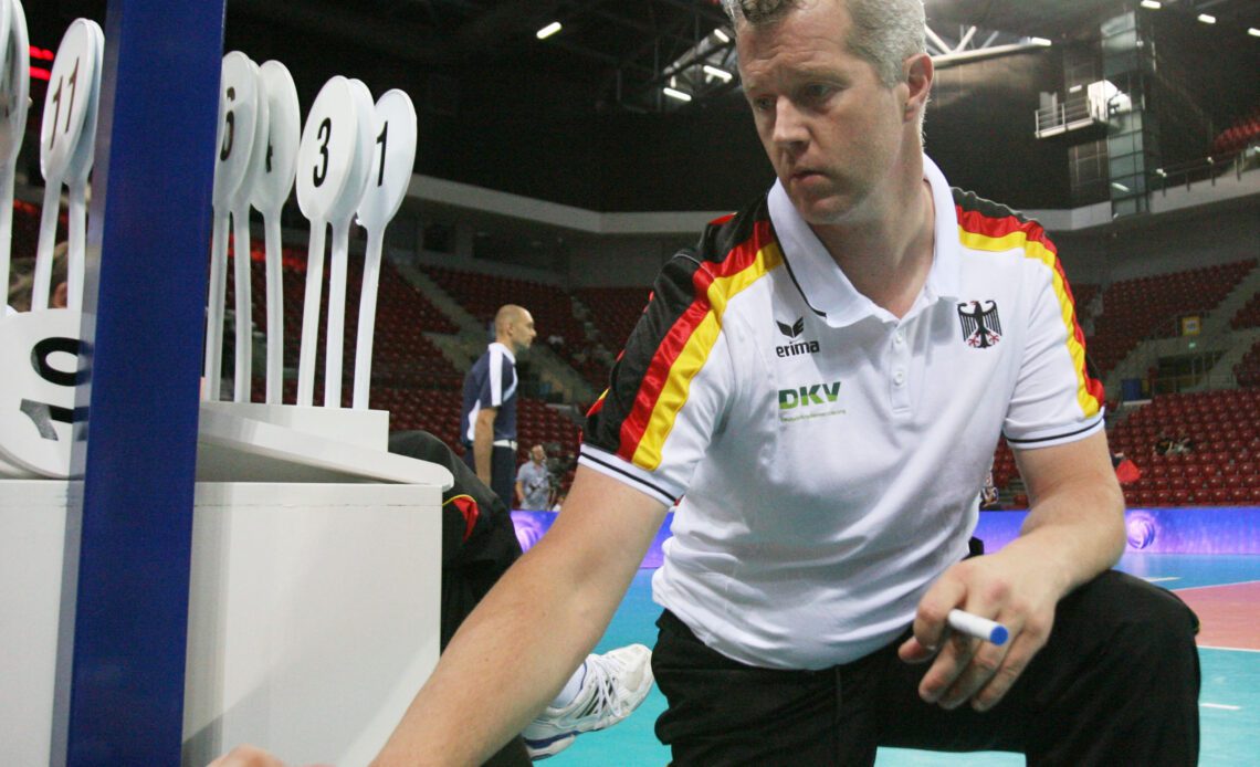 WorldofVolley :: GER W: Heynen makes successful debut as women’s volleyball coach