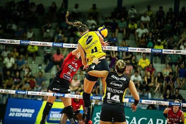 WorldofVolley :: SACCH W: As expected – Praia and Minas fighting for continental title