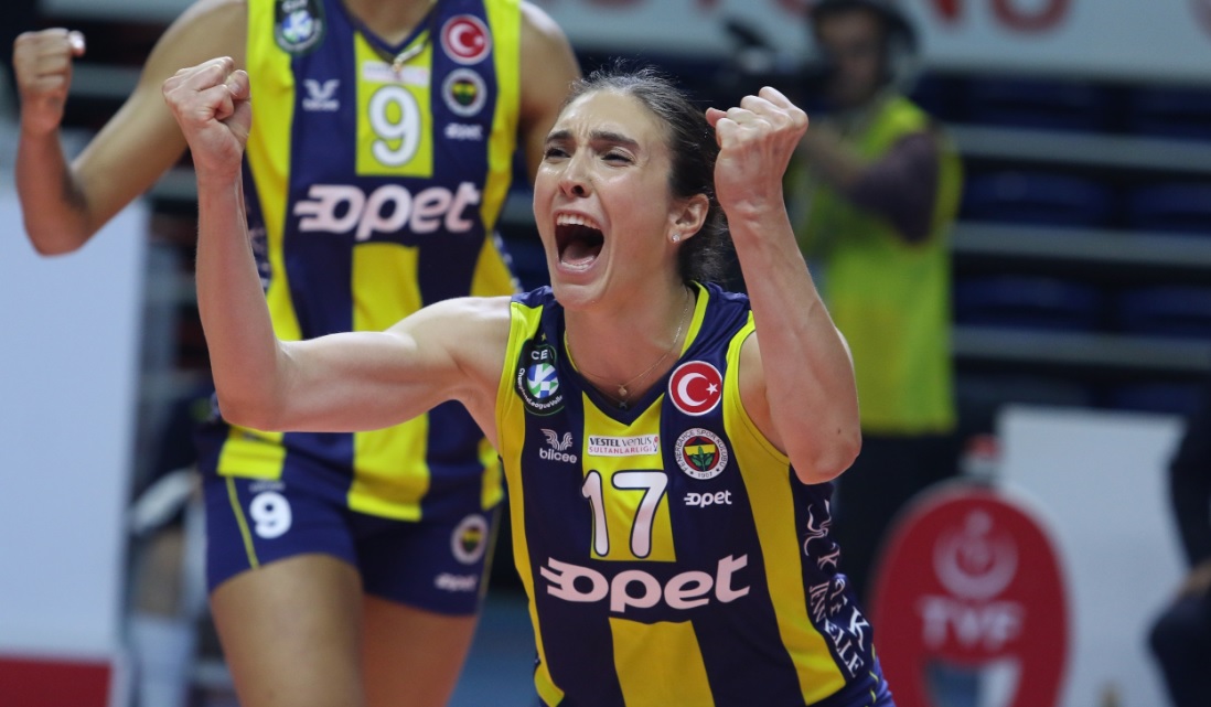 WorldofVolley :: TUR W: It’s official – Naz puts on THY jersey