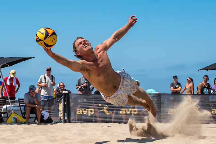 AVP Manhattan Beach Open: 3 of 4 top seeds on each side advance heading into Saturday