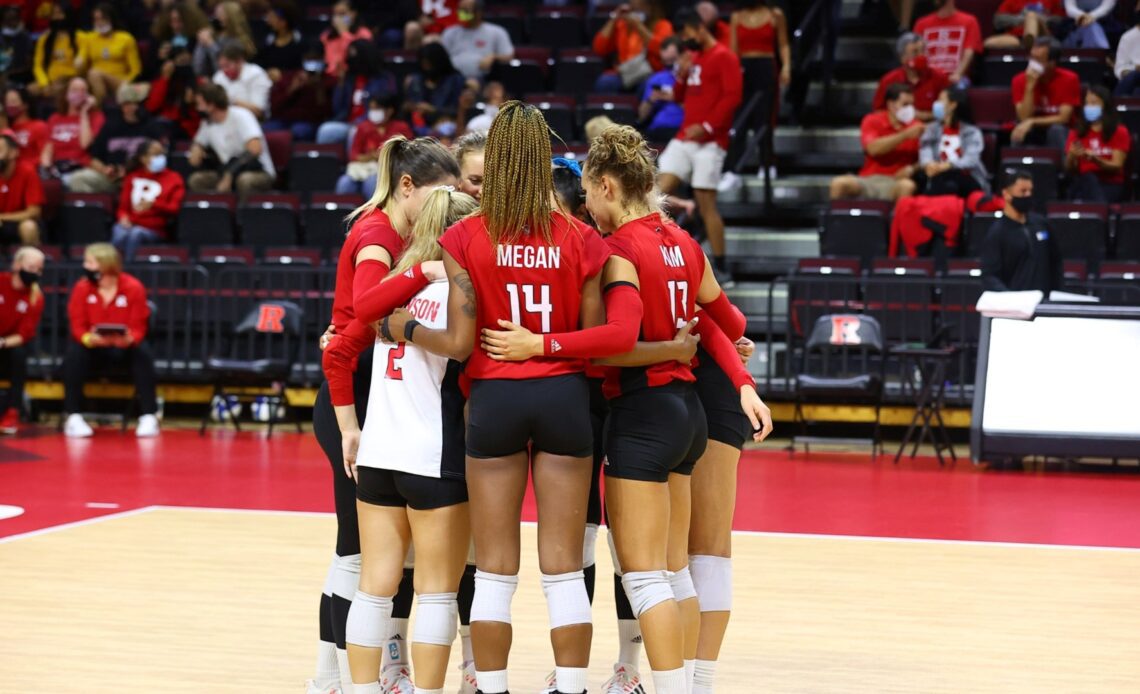 Volleyball Team - Team huddle on the court at JMA