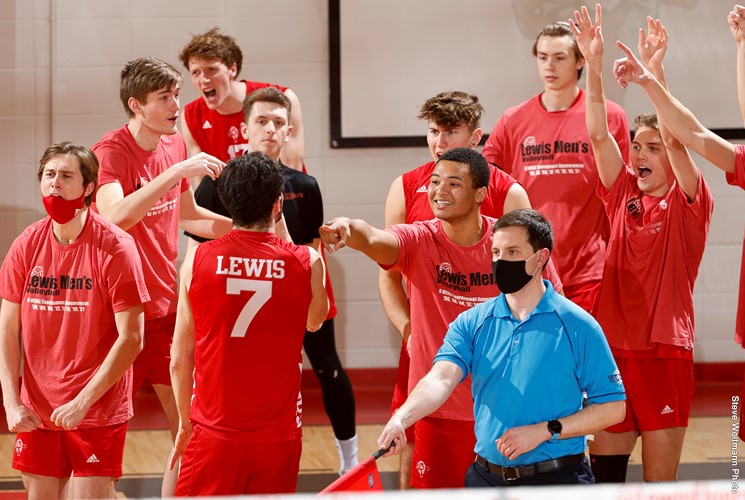 Lewis Men's Volleyball Posts 20 MIIVA Academic All-Conference Selections