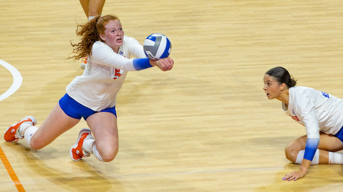 NCAA volleyball: Stanford prevails at Florida, big stats for UTRGV