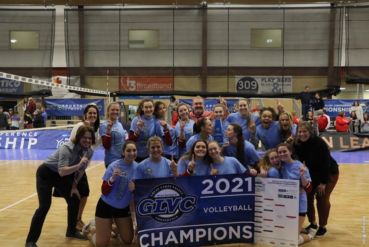No. 21 Lewis Women’s Volleyball Rallies Past Missouri-St. Louis To Claim GLVC Volleyball Title