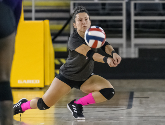 XULA's Linda Mungai provided 24 digs in a three-set match.