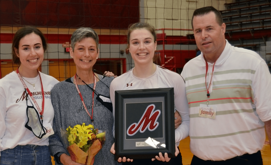 Volleyball Sweeps on Senior Day