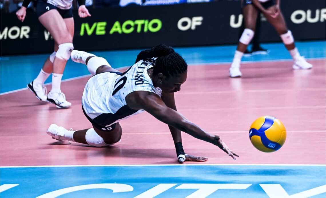 WorldofVolley :: JPN W: Minas’ key player last season Cuttino signs for Queenseis