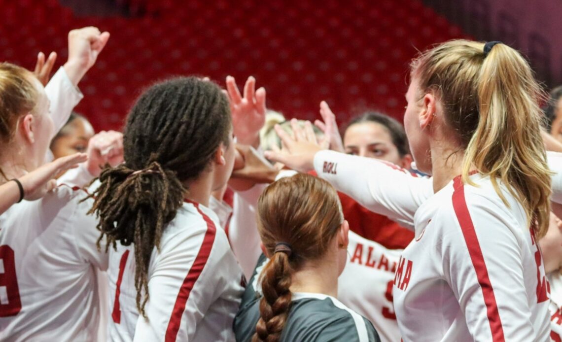 Alabama Volleyball Falls in Two Matches Friday in Houston