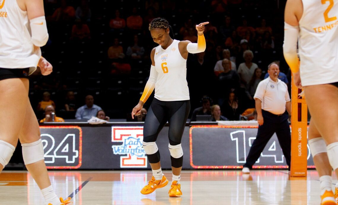 Birthday Girl Erykah Lovett Leads Lady Vols to Sweep of Texas A&M