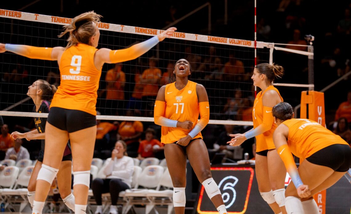 Fingall & Granberry Post Double-Digit Kills, Lead Lady Vols Past Elon