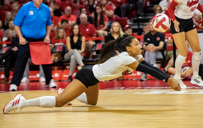 NCAA volleyball: USC sweeps Ohio State, Pitt tops BYU, national roundup