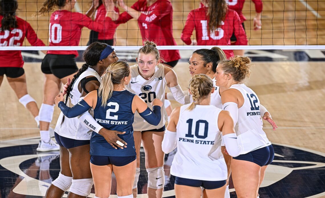 No. 12 Women's Volleyball Drops Road Match to No. 8 Wisconsin