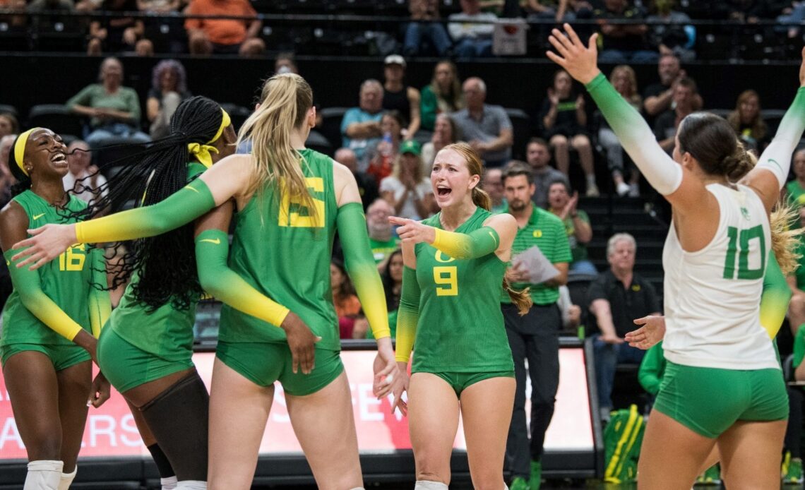 No. 21 Ducks Host Fifth-Ranked Stanford