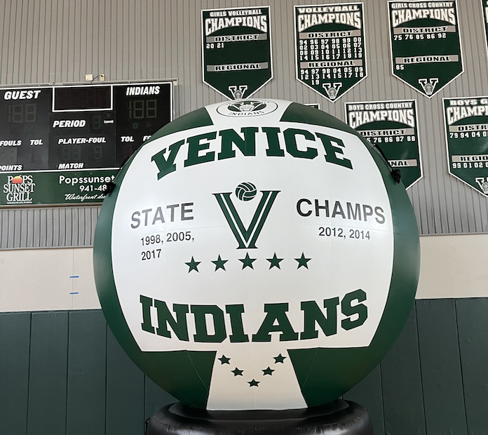 Tawa's Dots: The ball may be inflated, but Venice's home record is not