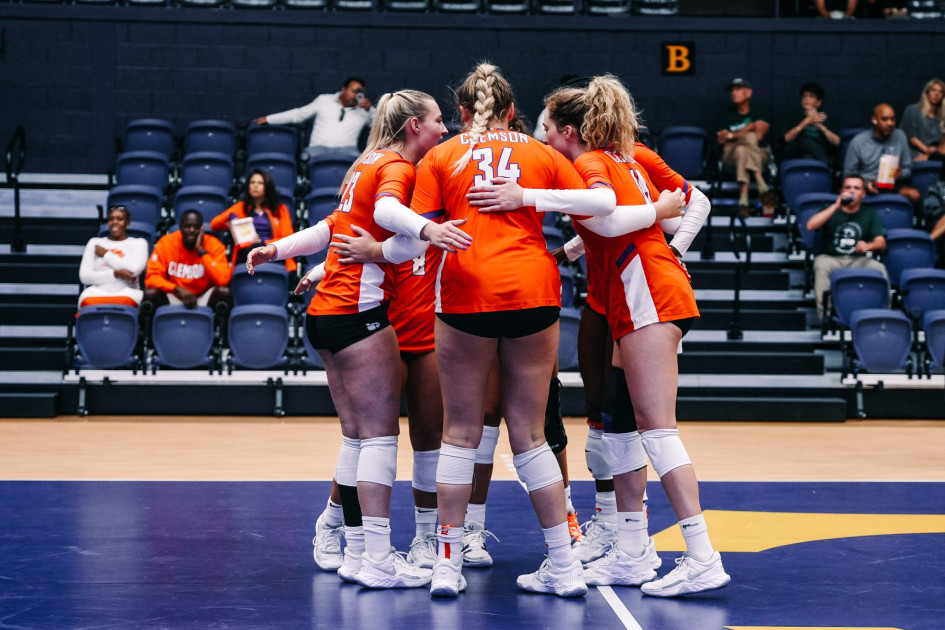 Tigers Split Action on Day One – Clemson Tigers Official Athletics Site