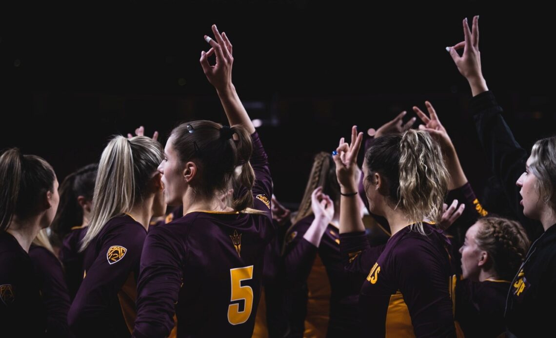 Volleyball Has First Territorial Cup Series Matchup On Wednesday