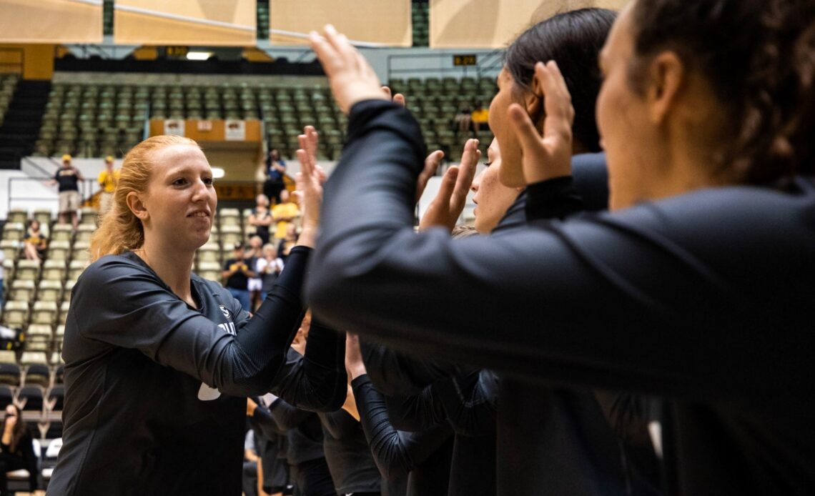 Volleyball Opens 2022 Season at Coyote Invitational