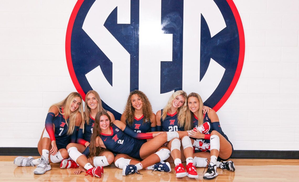 Volleyball Opens SEC Play At Home Against Texas A&M