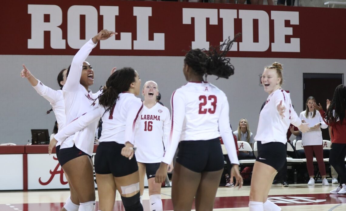 Volleyball Opens SEC Play Wednesday at 12th-Ranked Florida