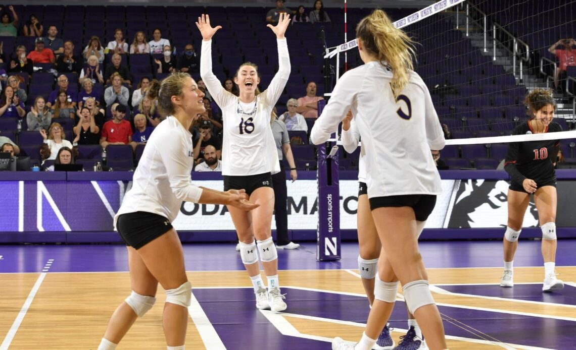 Volleyball Takes Six-Match Win-Streak to Washington