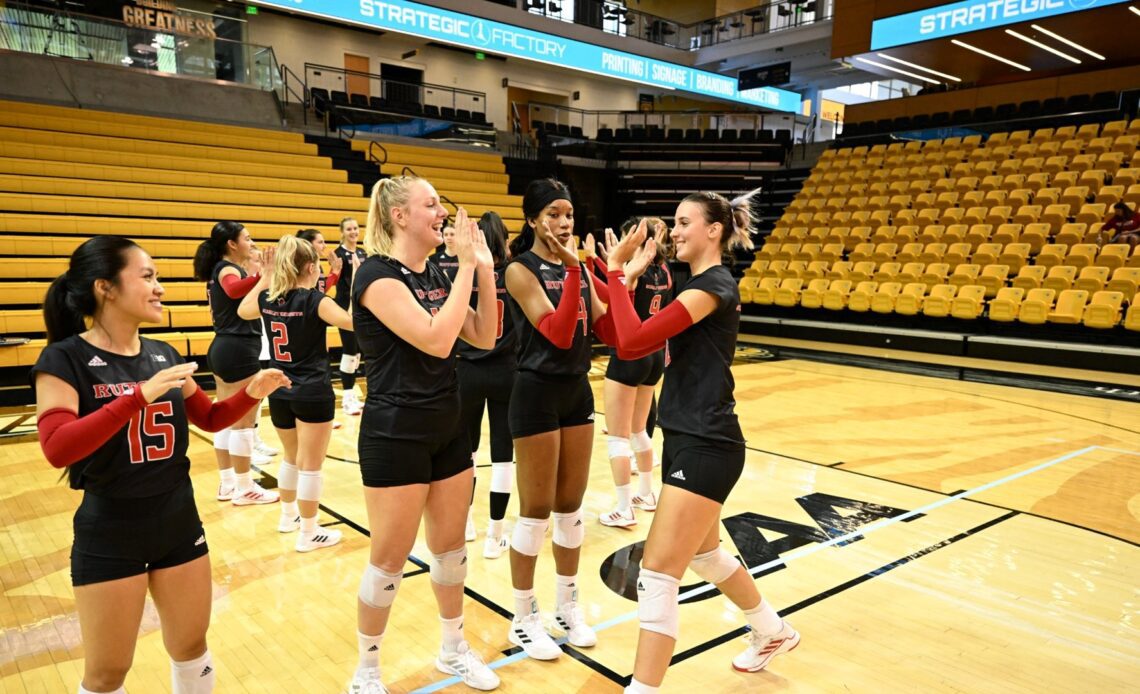 Megan Vernon, Kristina Grkovic, Lauren DeLo & Rachel Tam during starting lineup at the Towson Invite