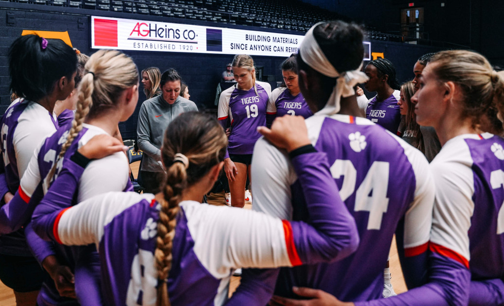 Volleyball Travels to Samford Invitational – Clemson Tigers Official Athletics Site