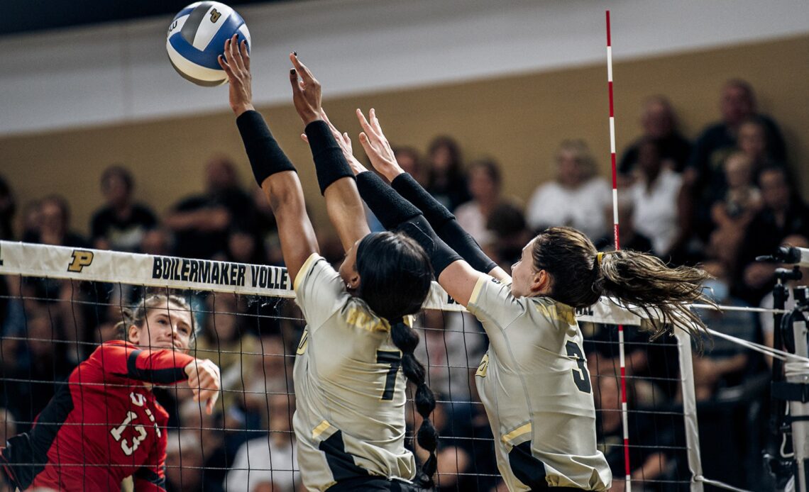 Volleyball to End Non-Conference Slate with the Stacey Clark Classic