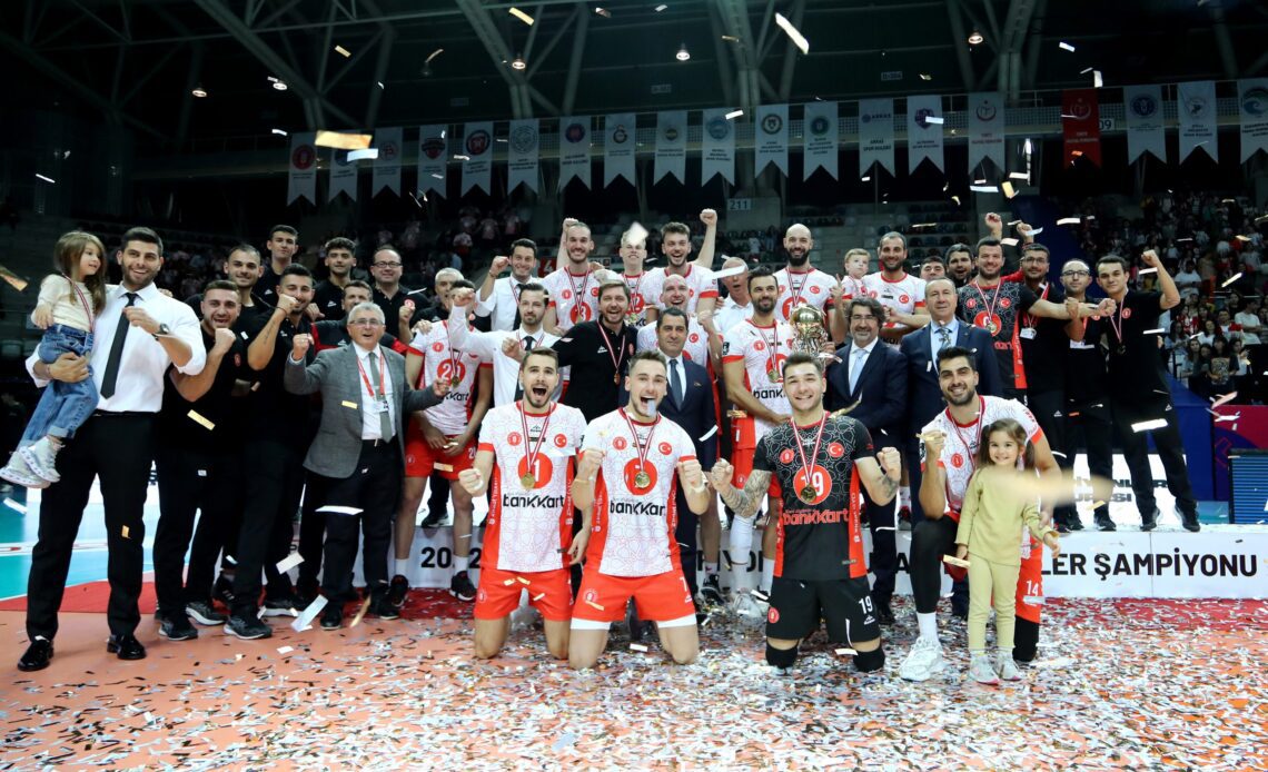 WorldofVolley :: TURKISH SUPER CUP M: Ziraat set off new season by taking trophy