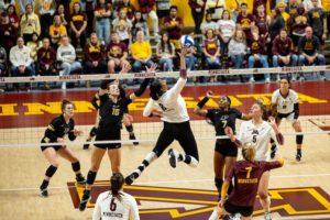 A&M upsets UK, Gonzaga stuns Pepperdine, MN tops Purdue