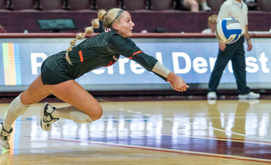 Hokies fall in 3-1 match to Louisville