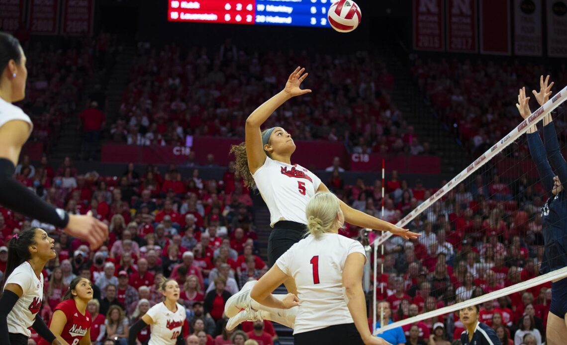 Maryland, Nebraska and Wisconsin Capture Big Ten Weekly Volleyball Awards