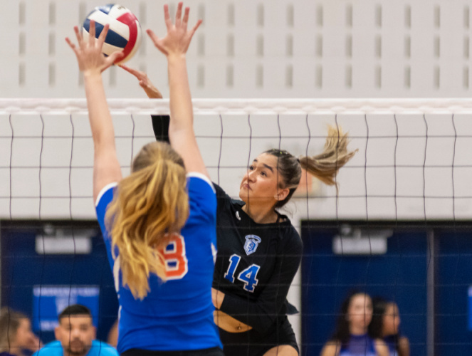 Camila Ramirez and OLLU will face Xavier for the RRAC title this week.