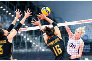 USA women pull reverse sweep against Thailand in FIVB Worlds