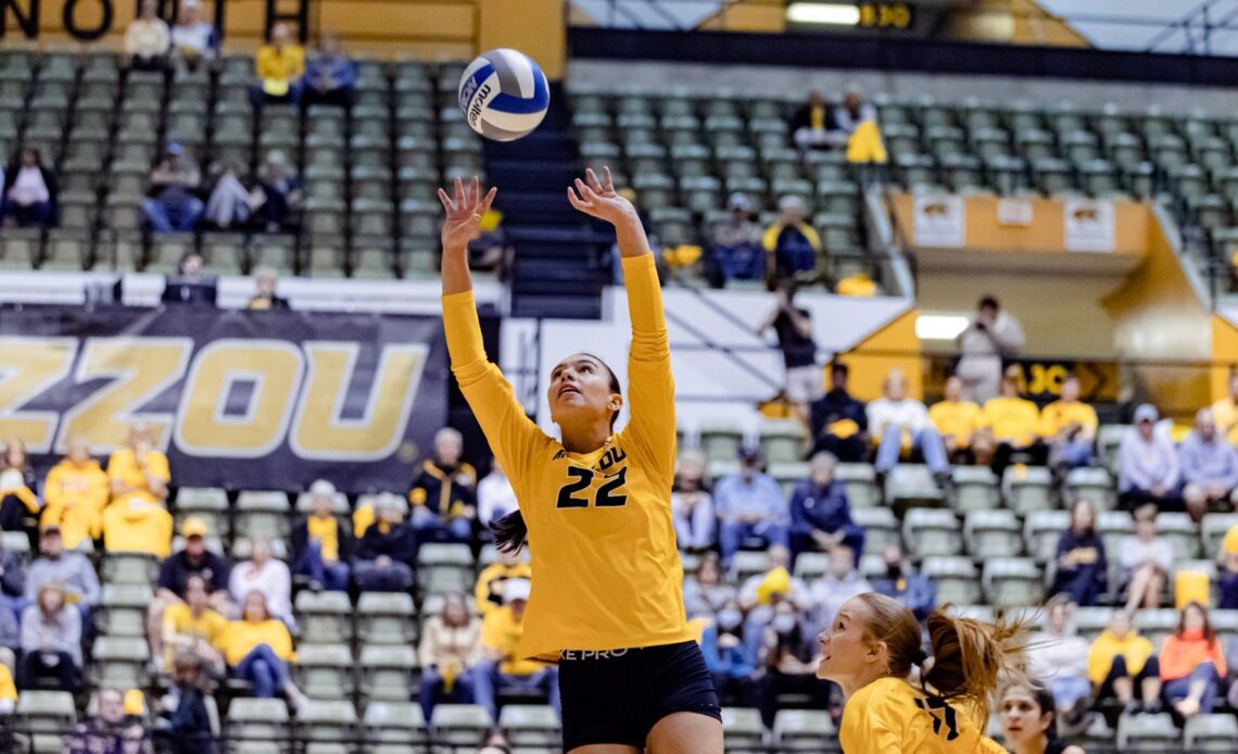 Volleyball Readies for Alabama - University of Missouri Athletics