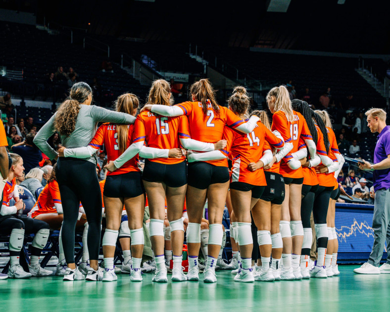 Volleyball hosts Pittsburgh and Virginia – Clemson Tigers Official Athletics Site