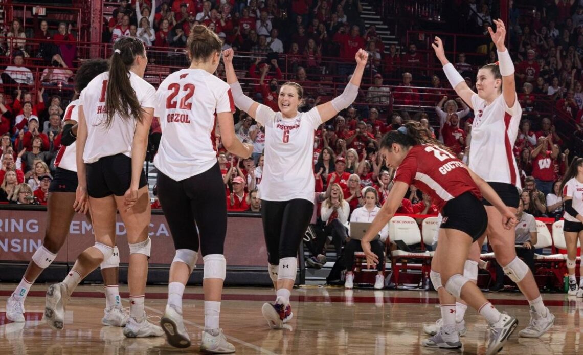 Wisconsin surges and Texas reclaims its top spot in the Power 10 college volleyball rankings