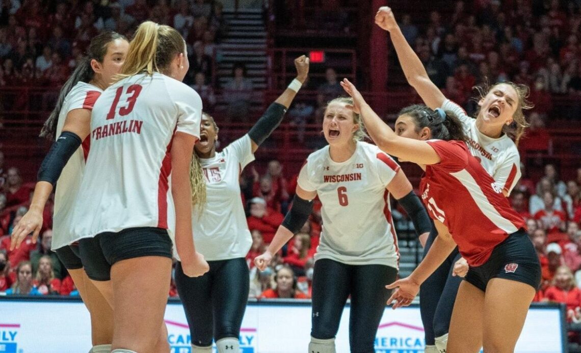 Wisconsin volleyball takes down No. 1 Nebraska in straight sets in national championship rematch