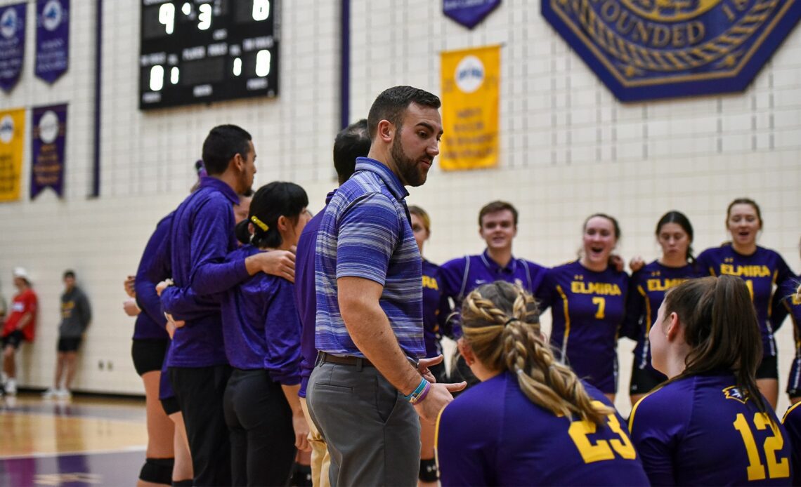 Women's Volleyball Concludes Season Against Wells on Wednesday Evening