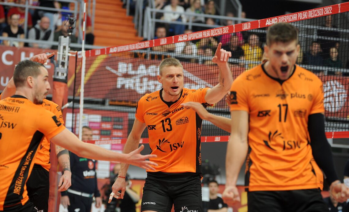 WorldofVolley :: POLISH SUPER CUP M: Jastrzębski down ZAKSA in 5 sets to enjoy their second consecutive title in competition