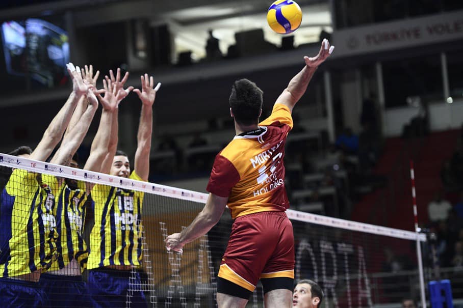 WorldofVolley :: TUR M: Galatasaray defeated Fenerbahce in the opening match of the 6th round