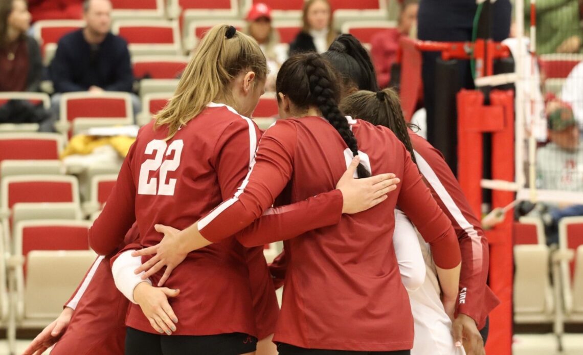 Alabama Volleyball Falls to Arkansas in Three Sets Saturday