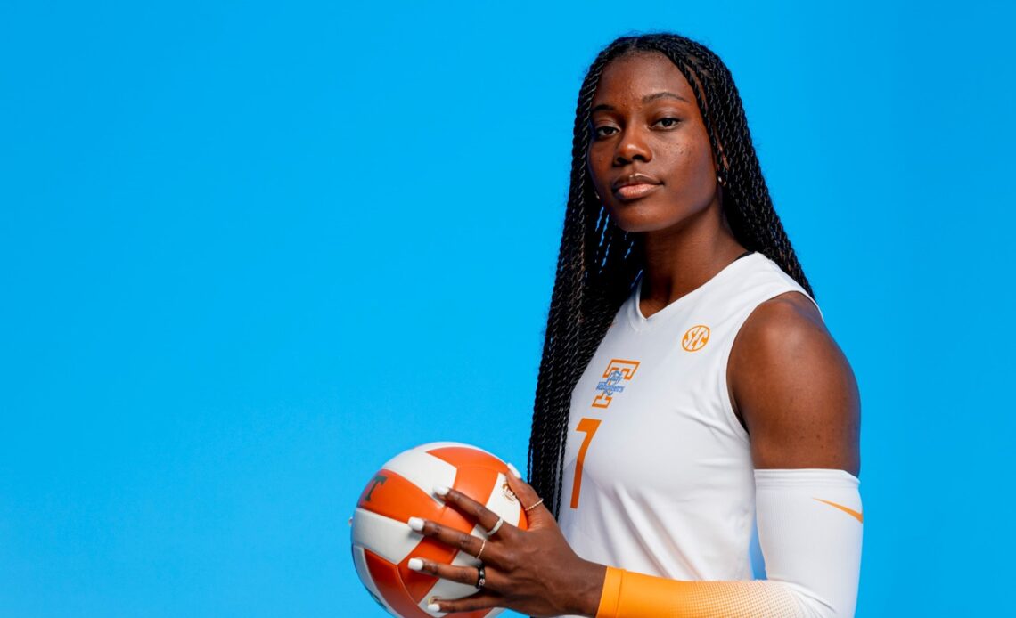 Morgahn Fingall Named to SEC Community Service Team