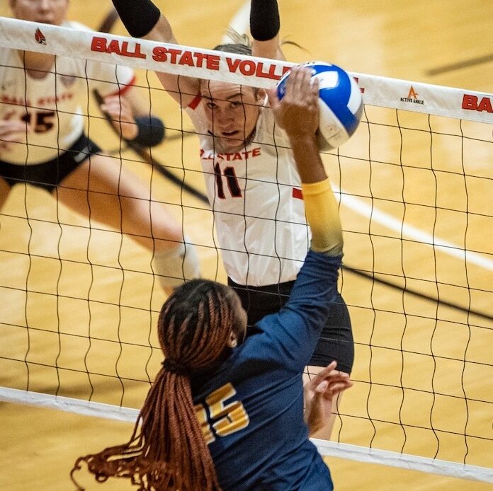 NCAA volleyball: Texas, Baylor, UK, Ball St. among the winners; conference play today