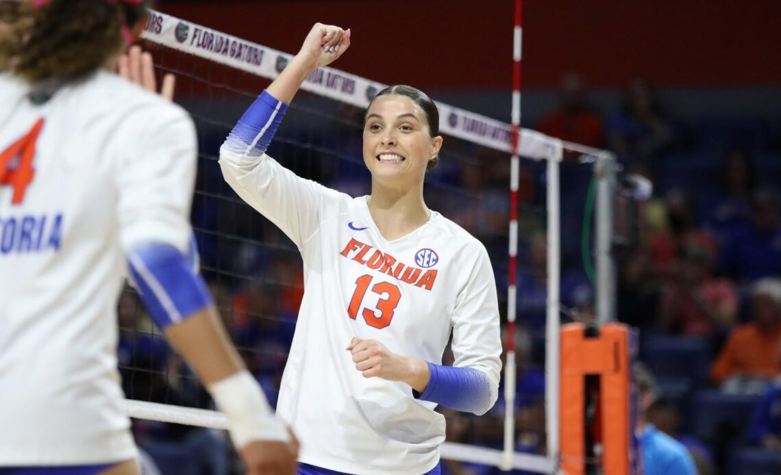 Two Gators Garner Weekly Honors