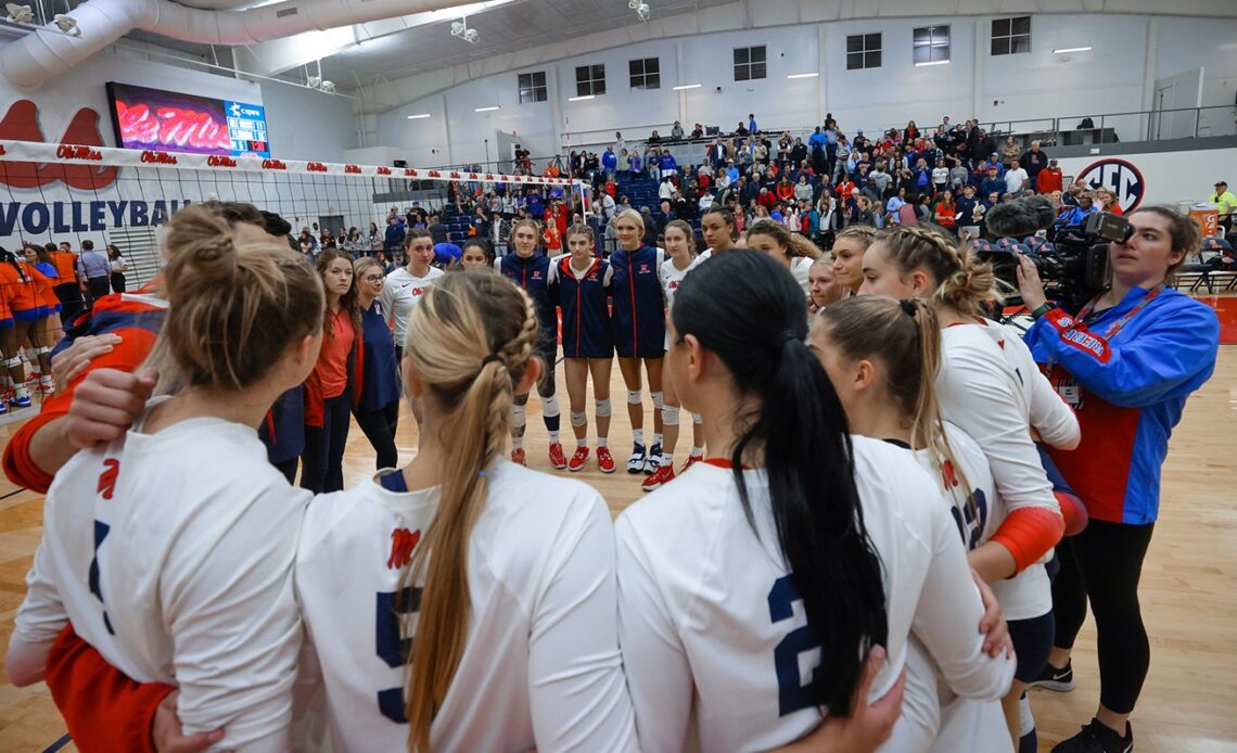 Volleyball Gives No. 12 Florida A Scare; Falls In Five Sets