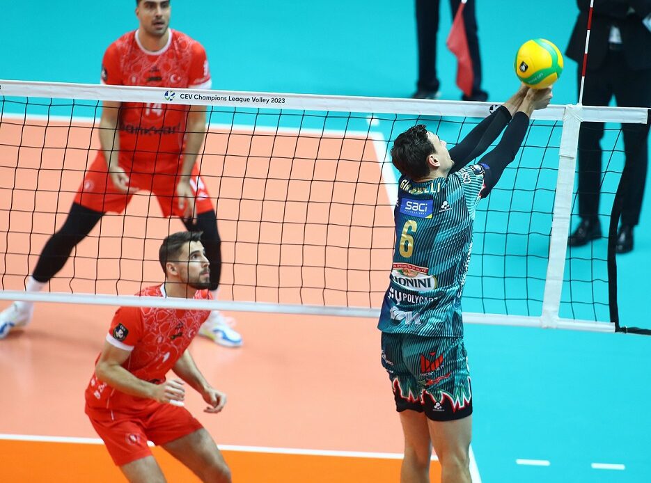 WorldofVolley :: CL M: León back to line-up after Super Cup fall as Perugia beat Ziraat in biggest Round 2 match