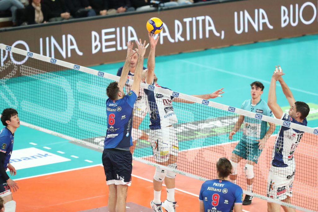 WorldofVolley :: ITA M: Milano make Trentino to unexpectedly fall at home