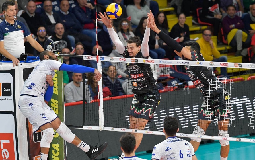 WorldofVolley :: ITA M: Perugia still unbeaten, reach 9-0 after sweeping big rivals Modena