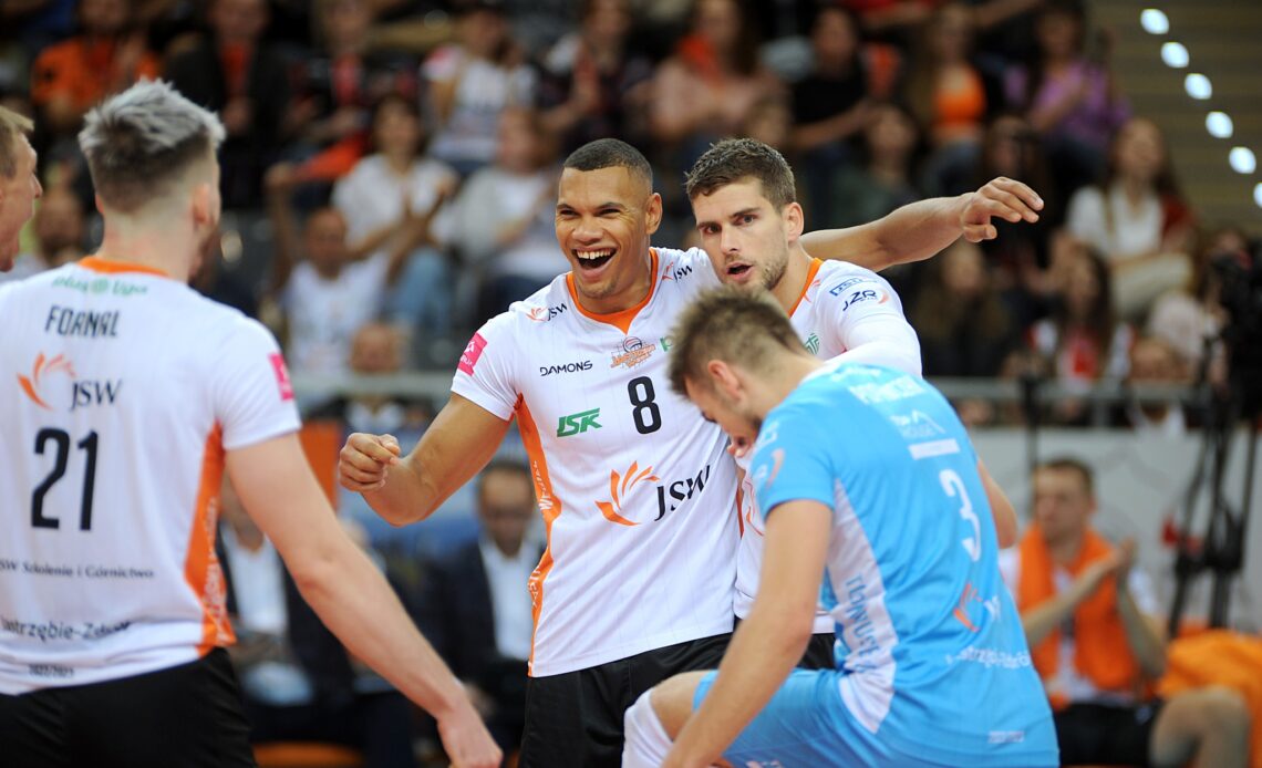 WorldofVolley :: POL M: Resovia’s dream winning streak comes to end – Jastrzębski prevail in absolute hit match